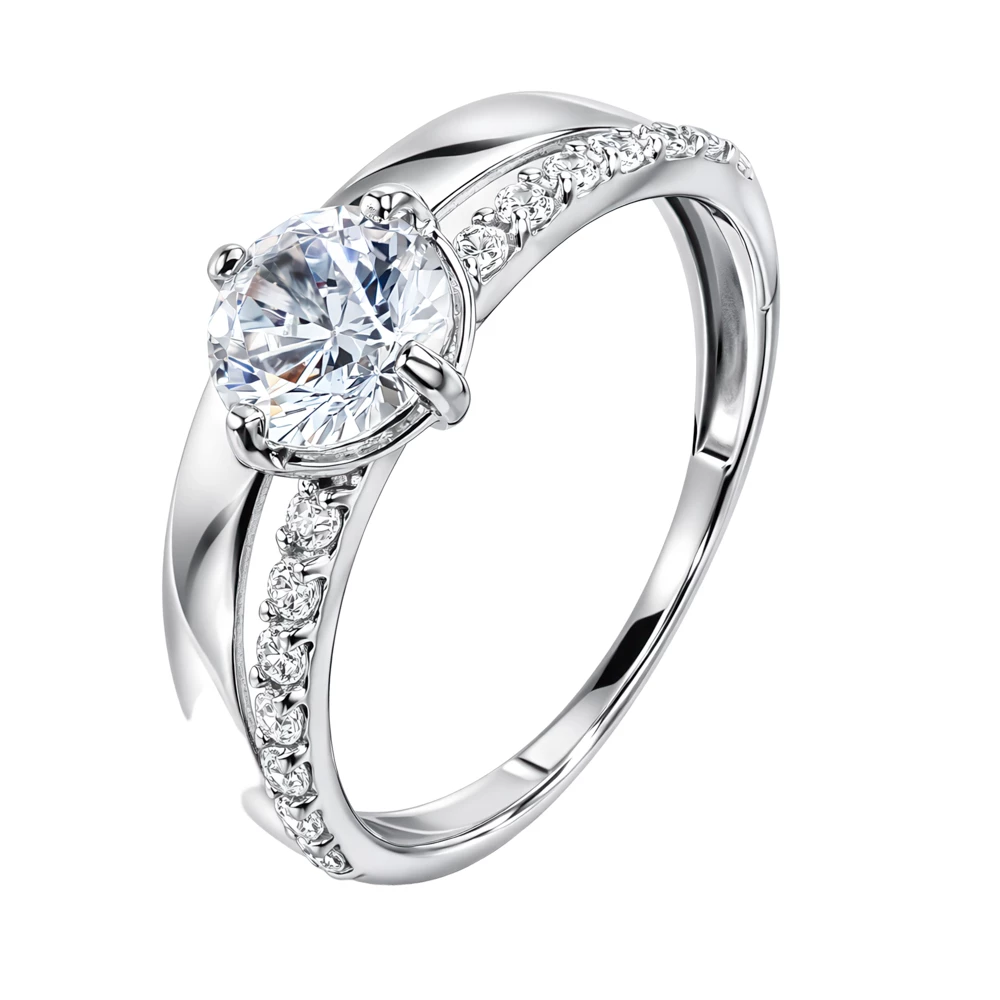 Кольцо с фианитами из серебра 925 пробы