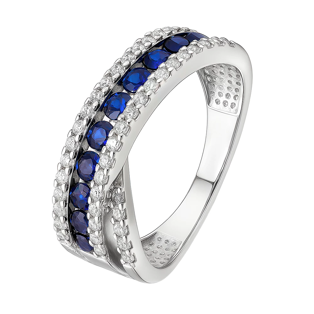 Кольцо с фианитами из серебра 925 пробы