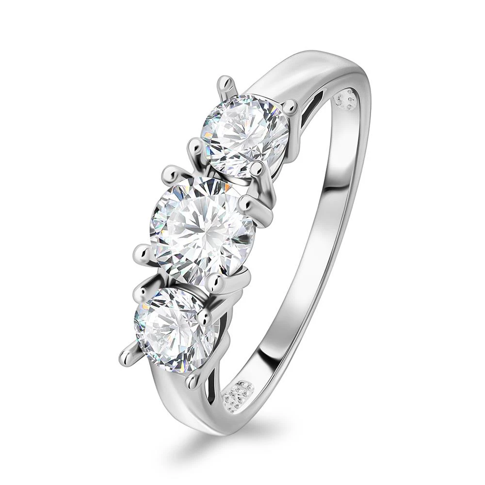 Кольцо с фианитами из серебра 925 пробы