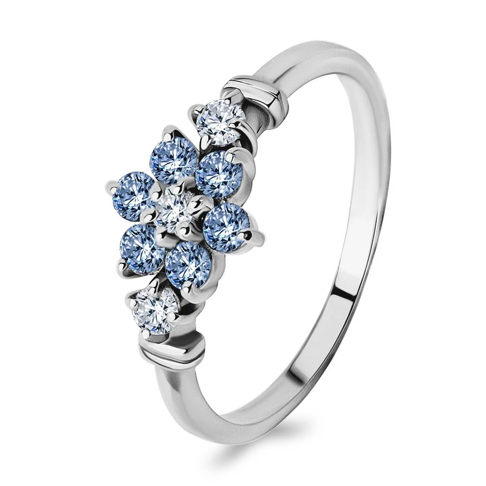 Кольцо с фианитами из серебра 925 пробы