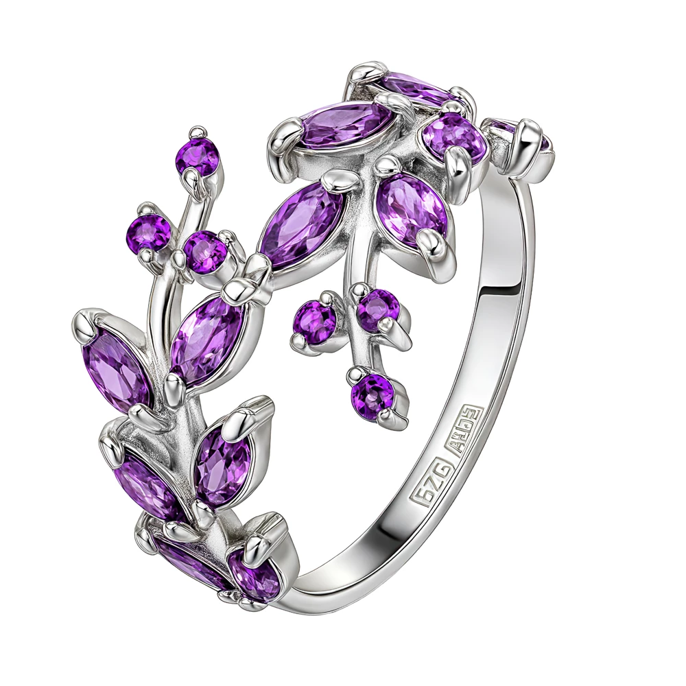 Кольцо с фианитами из серебра 925 пробы