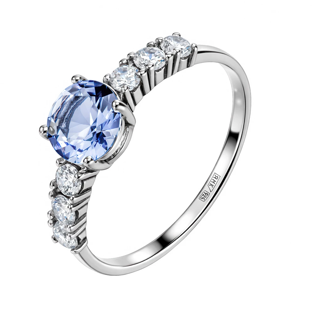 Кольцо с кварцем синтетическим и фианитами из серебра 925 пробы