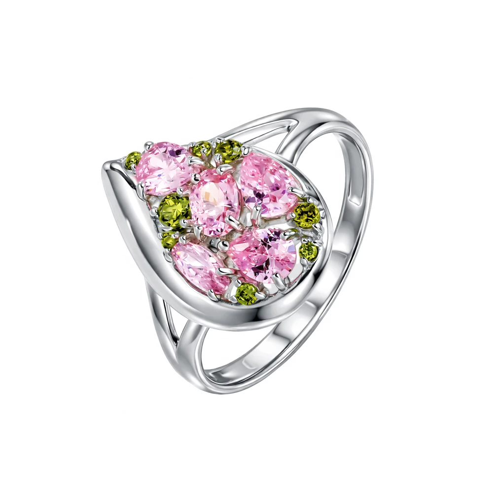 Кольцо с фианитами из серебра 925 пробы