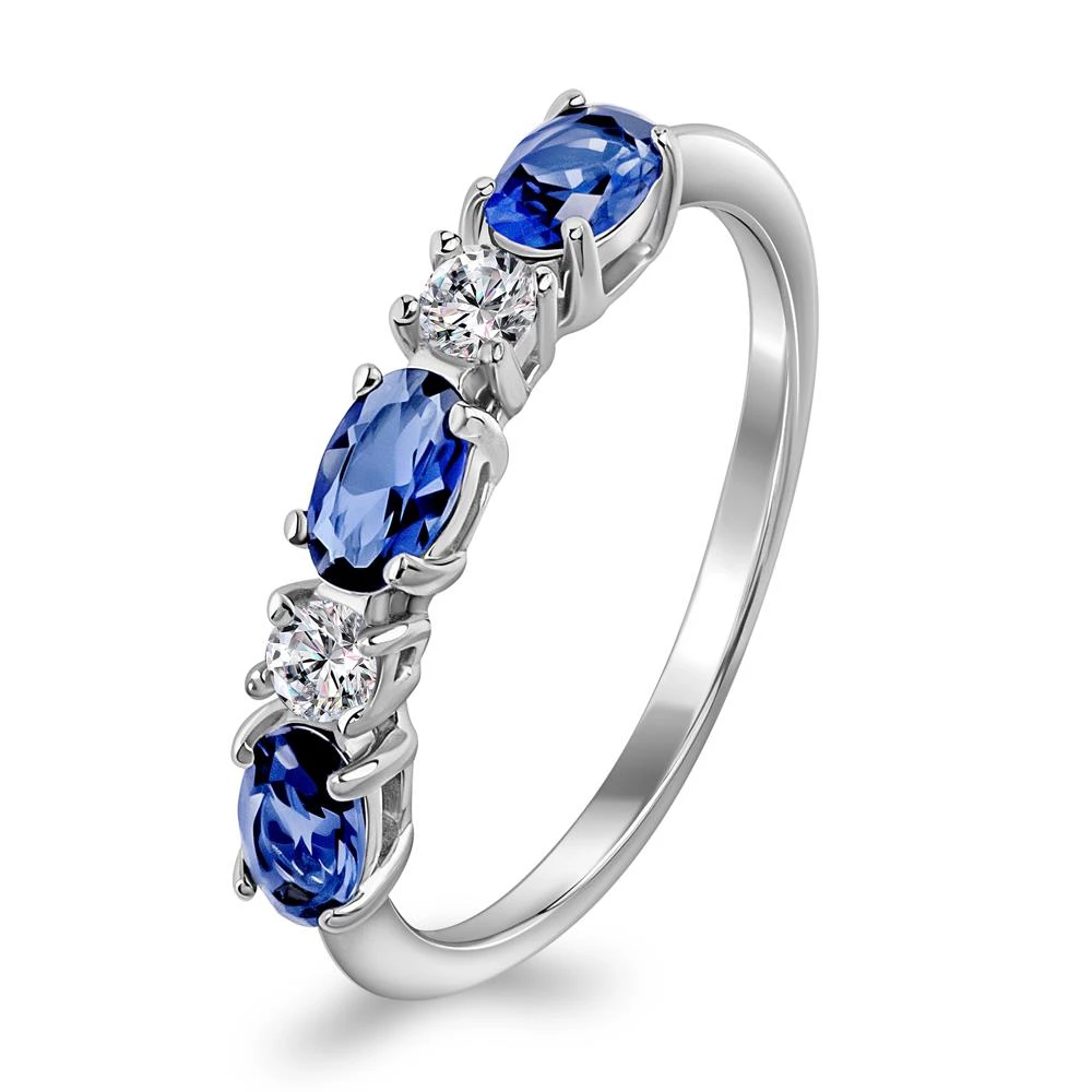 Кольцо с кварцем синтетическим и фианитами из серебра 925 пробы