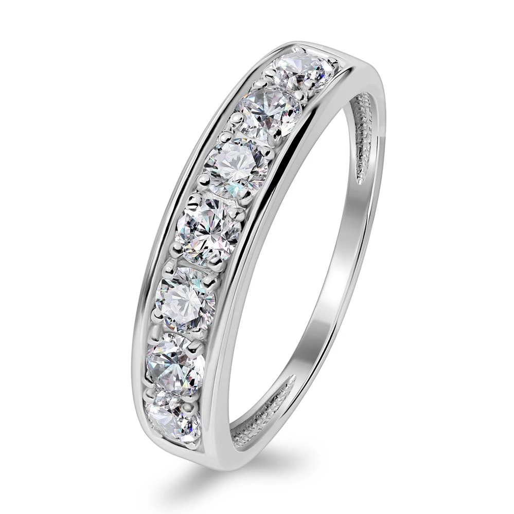 Кольцо с фианитами из серебра 925 пробы