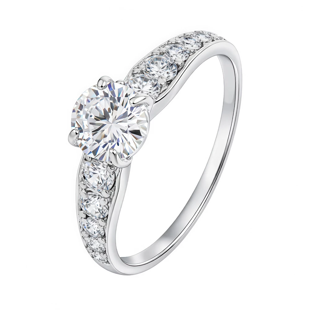 Кольцо с фианитами из серебра 925 пробы