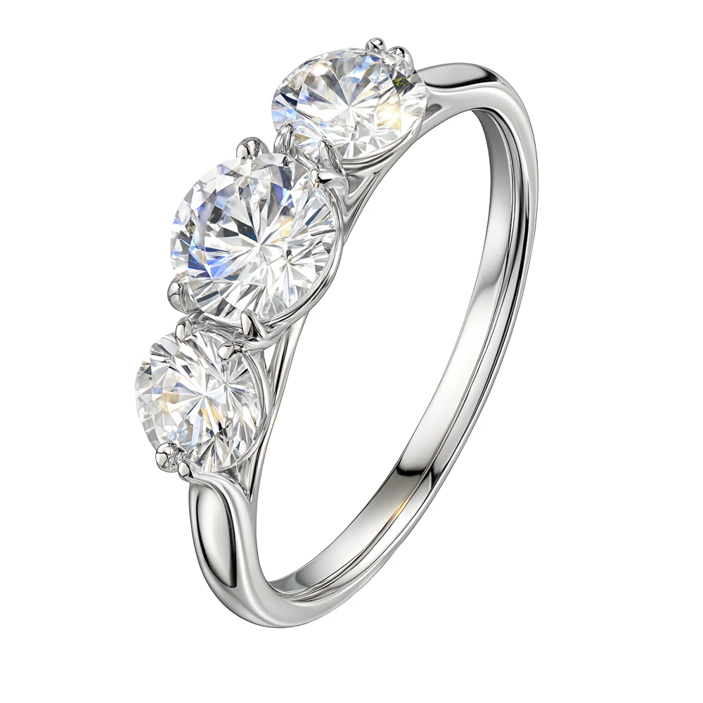 Кольцо с фианитами из серебра 925 пробы