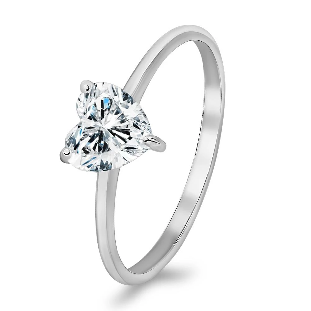 Кольцо с фианитом из серебра 925 пробы