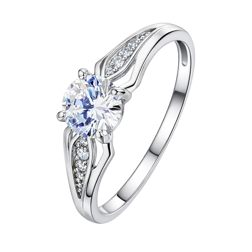 Кольцо с фианитами из серебра 925 пробы