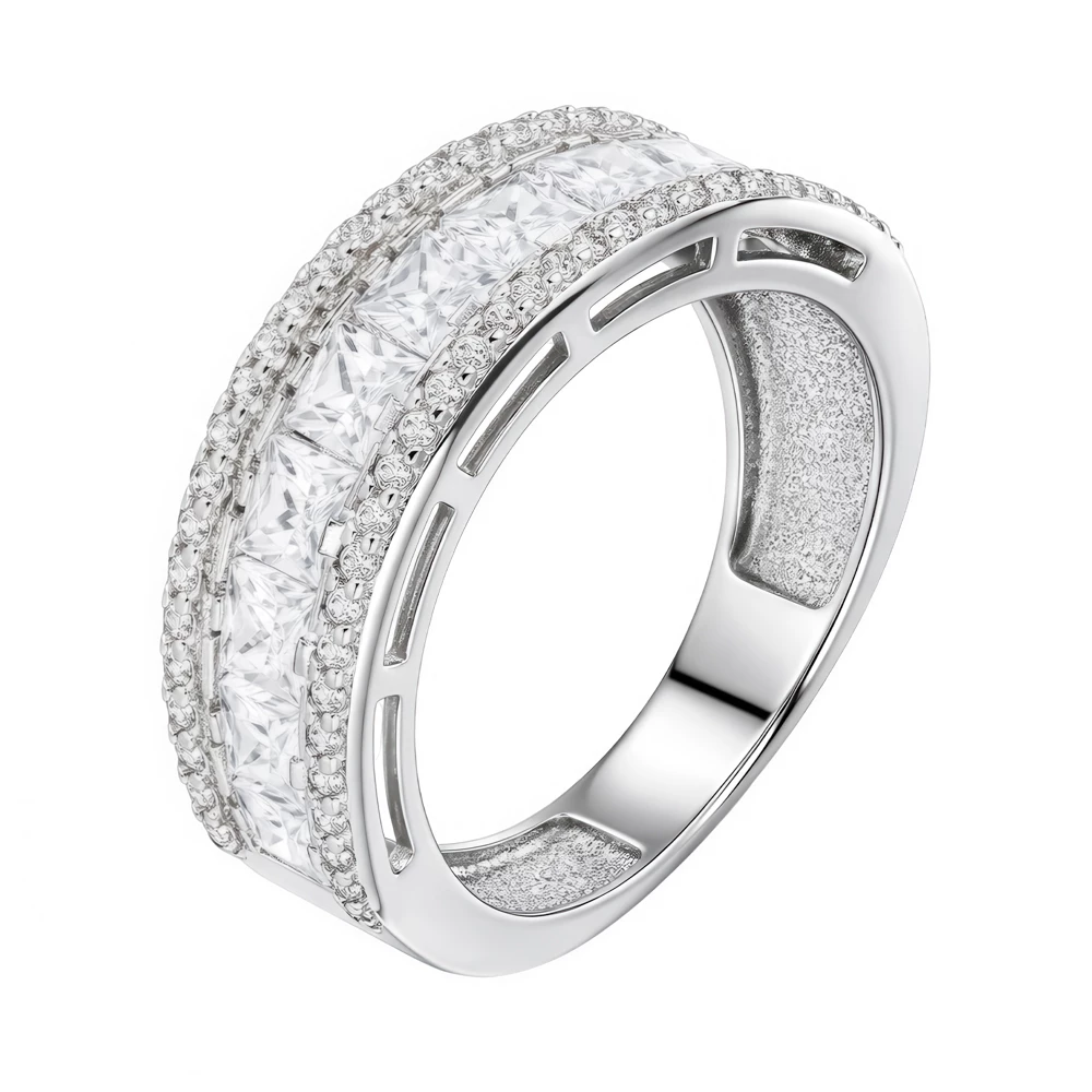 Кольцо с фианитами из серебра 925 пробы