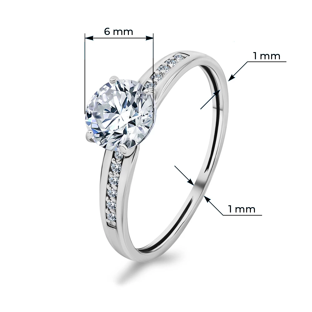 Кольцо с фианитами из серебра 925 пробы