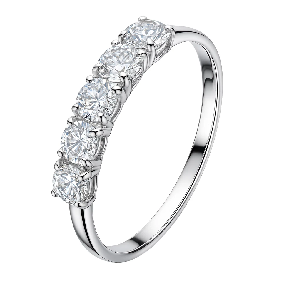 Кольцо с фианитами из серебра 925 пробы