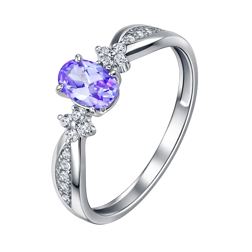 Кольцо с фианитами из серебра 925 пробы