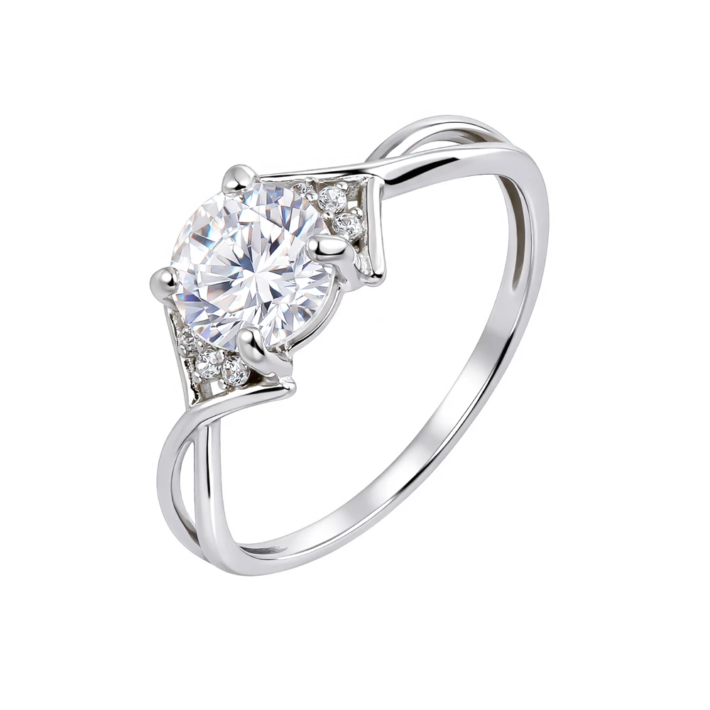 Кольцо с фианитами из серебра 925 пробы