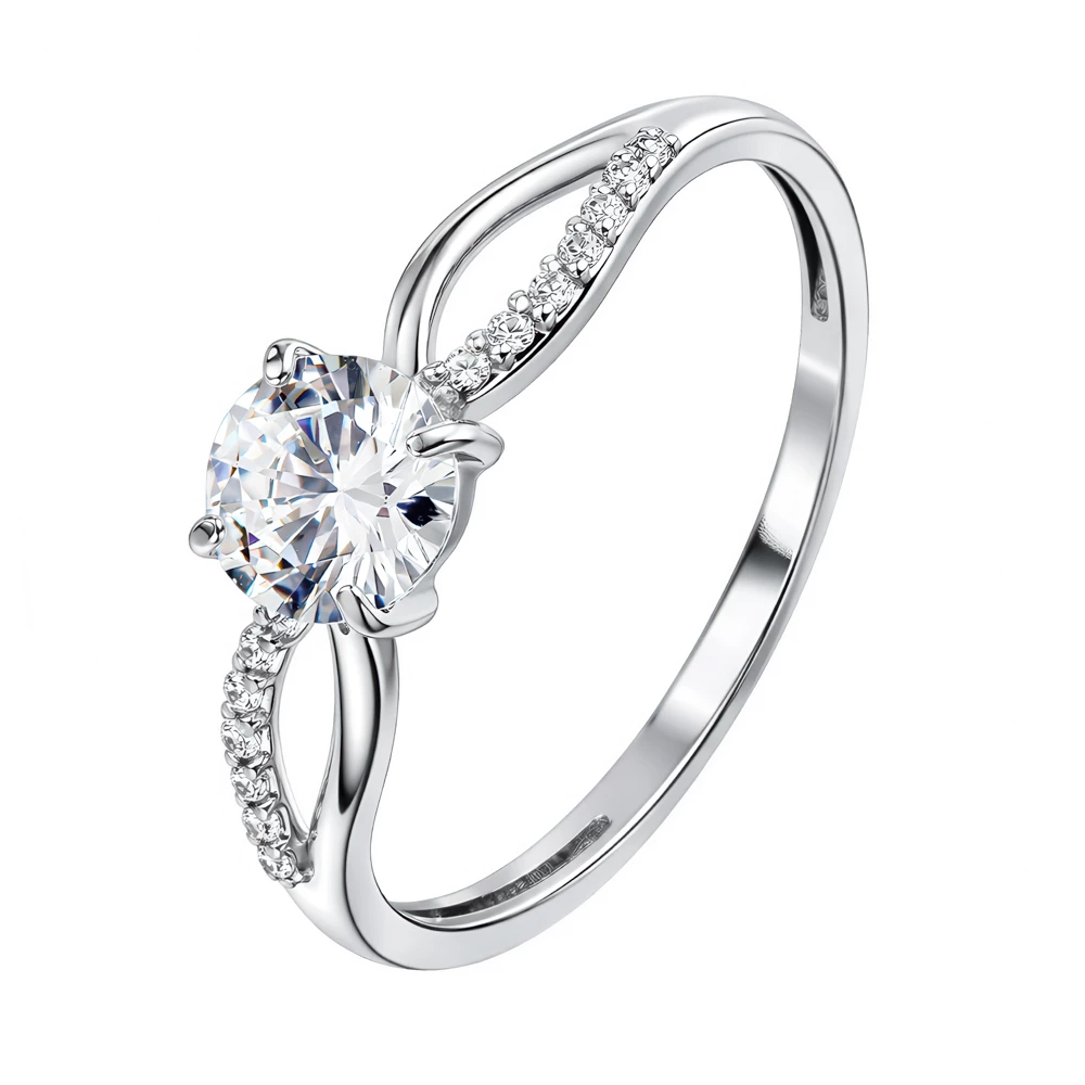 Кольцо с фианитами из серебра 925 пробы