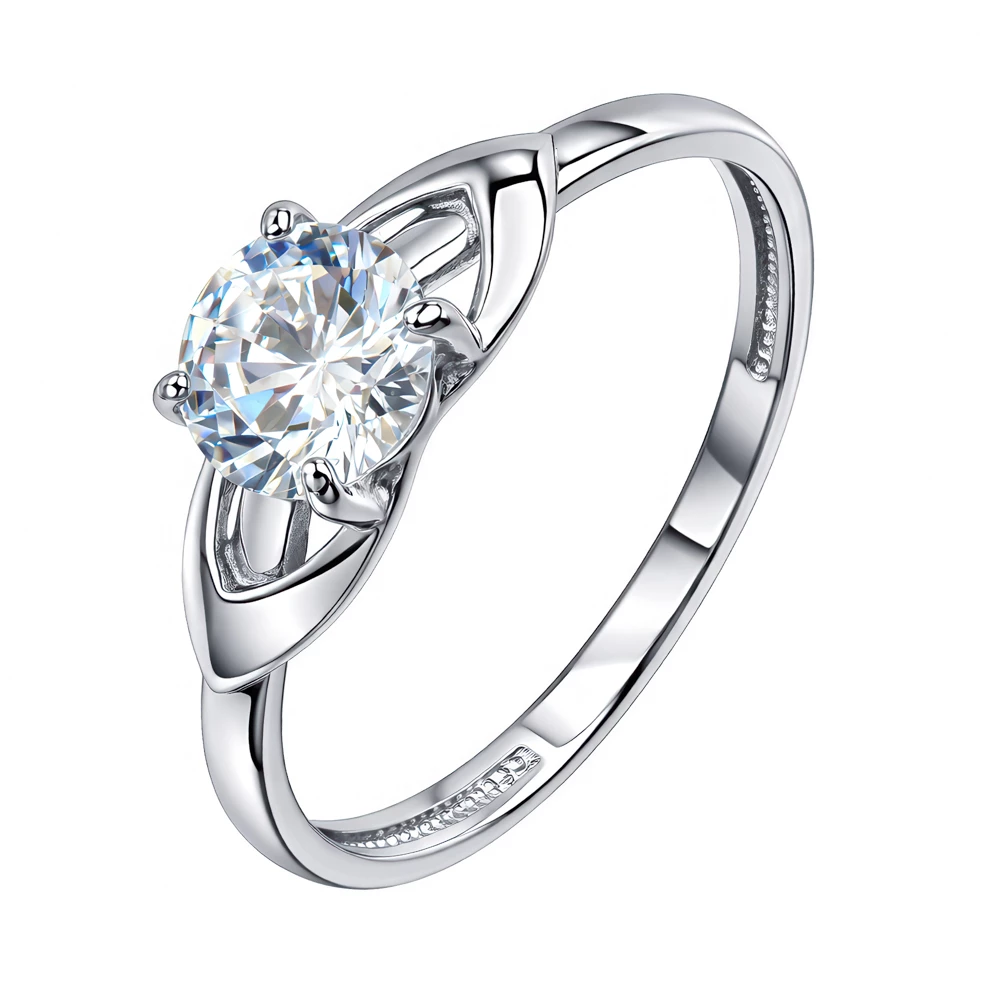 Кольцо с фианитом из серебра 925 пробы