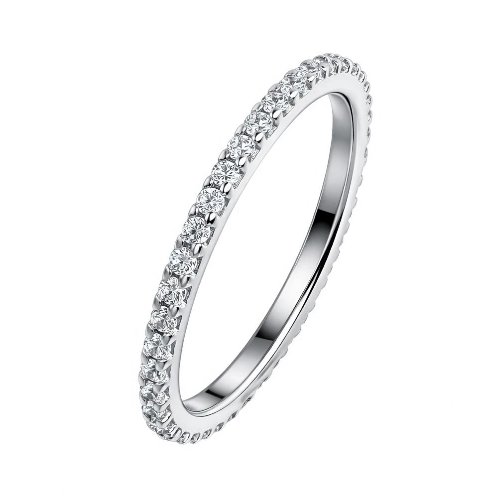 Кольцо с фианитами из серебра 925 пробы