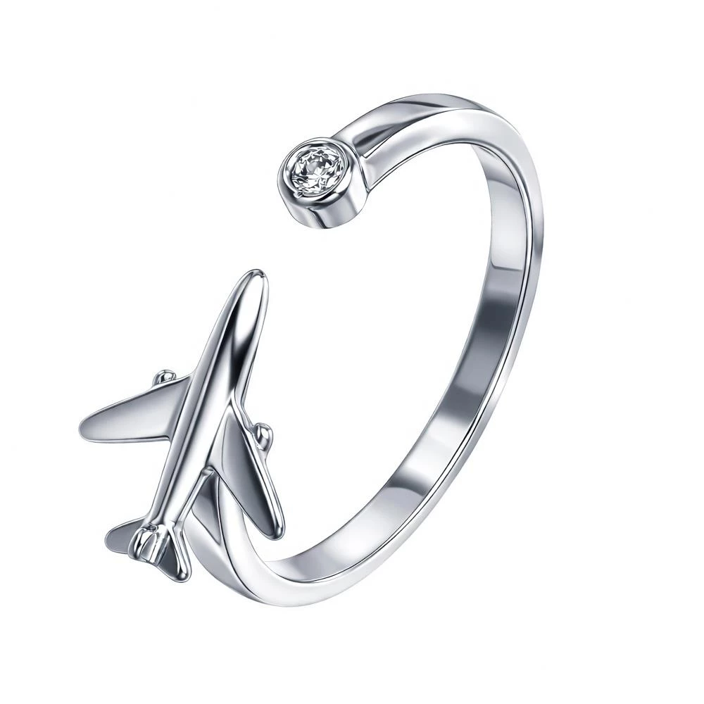 Кольцо с фианитом из серебра 925 пробы