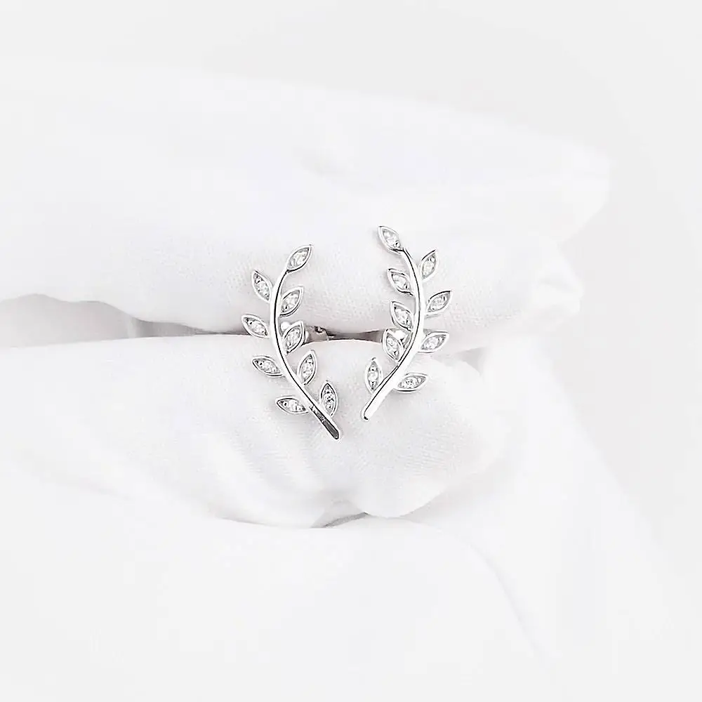 Серьги с фианитами из серебра 925 пробы 2
