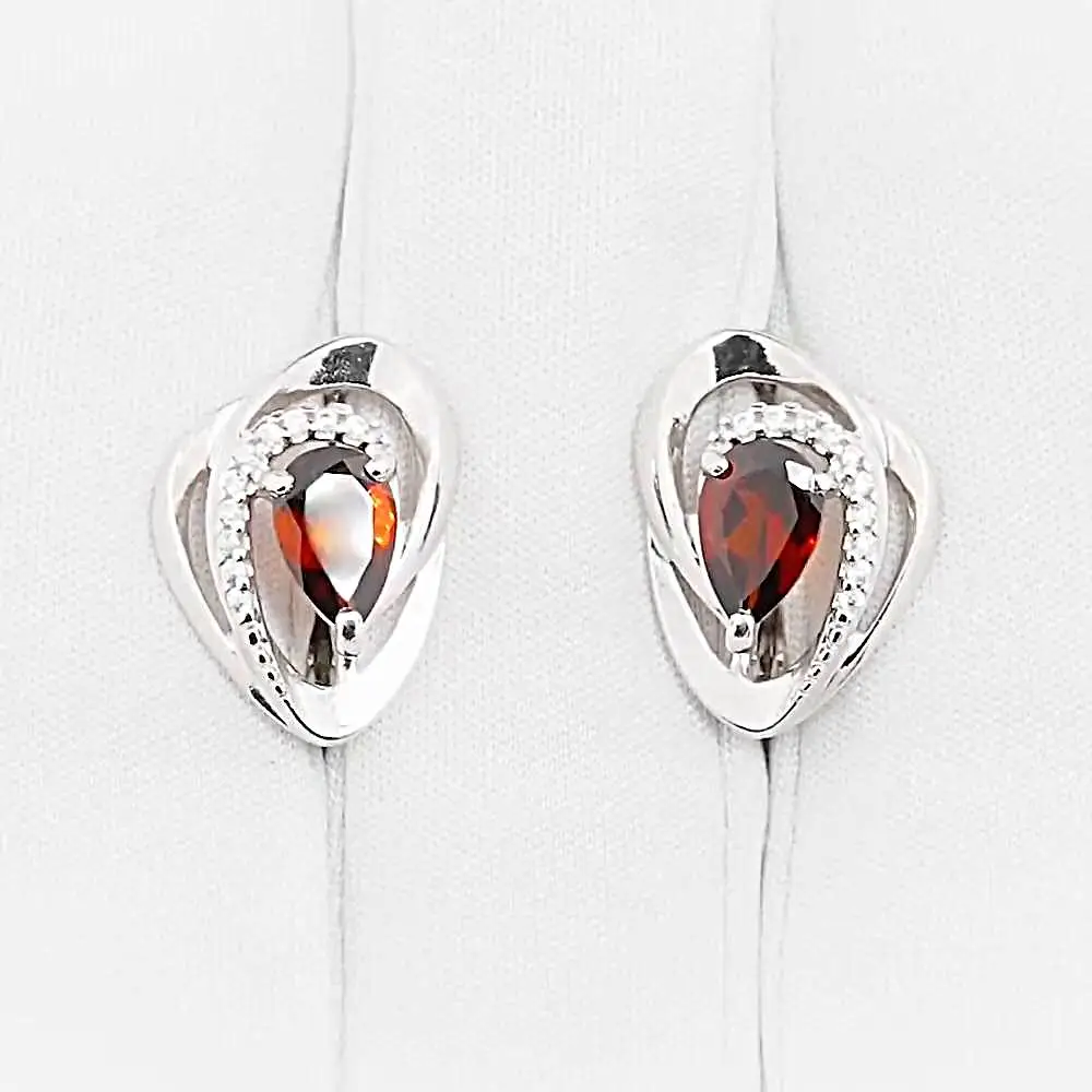 Серьги с гранатами из серебра 925 пробы 2