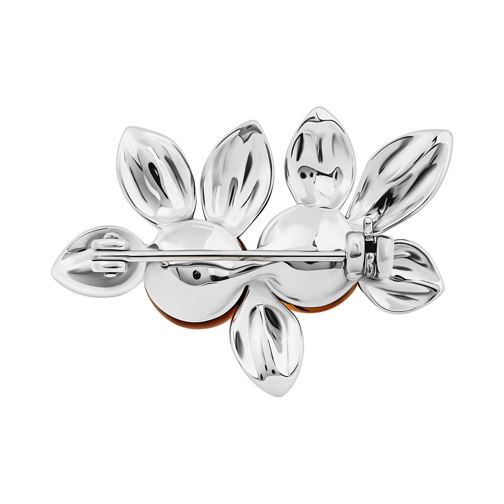 Брошь с янтарем из серебра 925 пробы