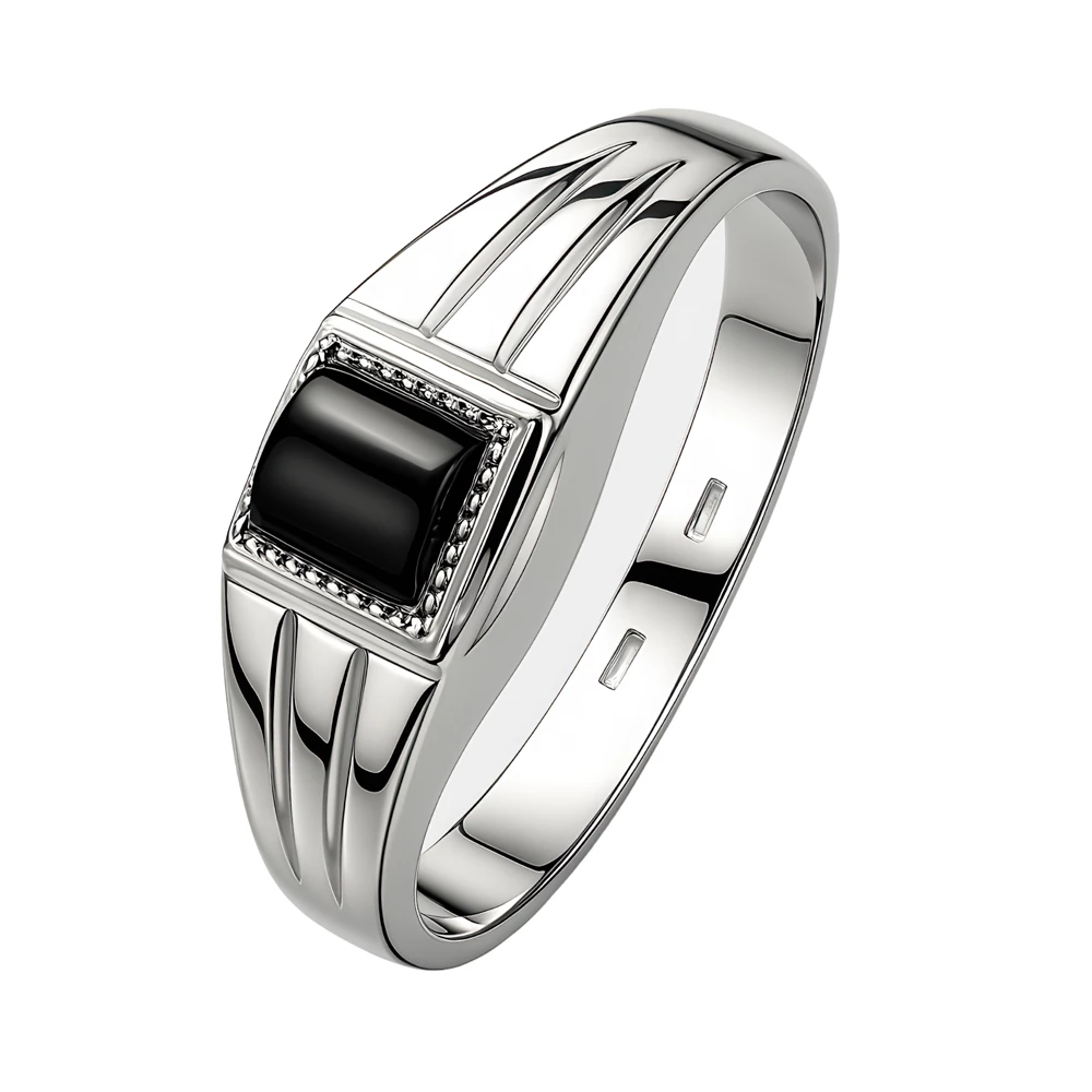 Кольцо с фианитом из серебра 925 пробы Кольцо с фианитом из серебра 925 пробы