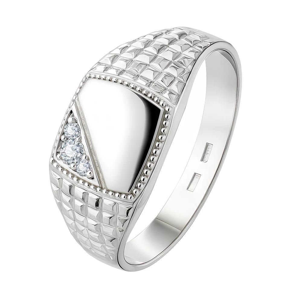 Кольцо с фианитами из серебра 925 пробы