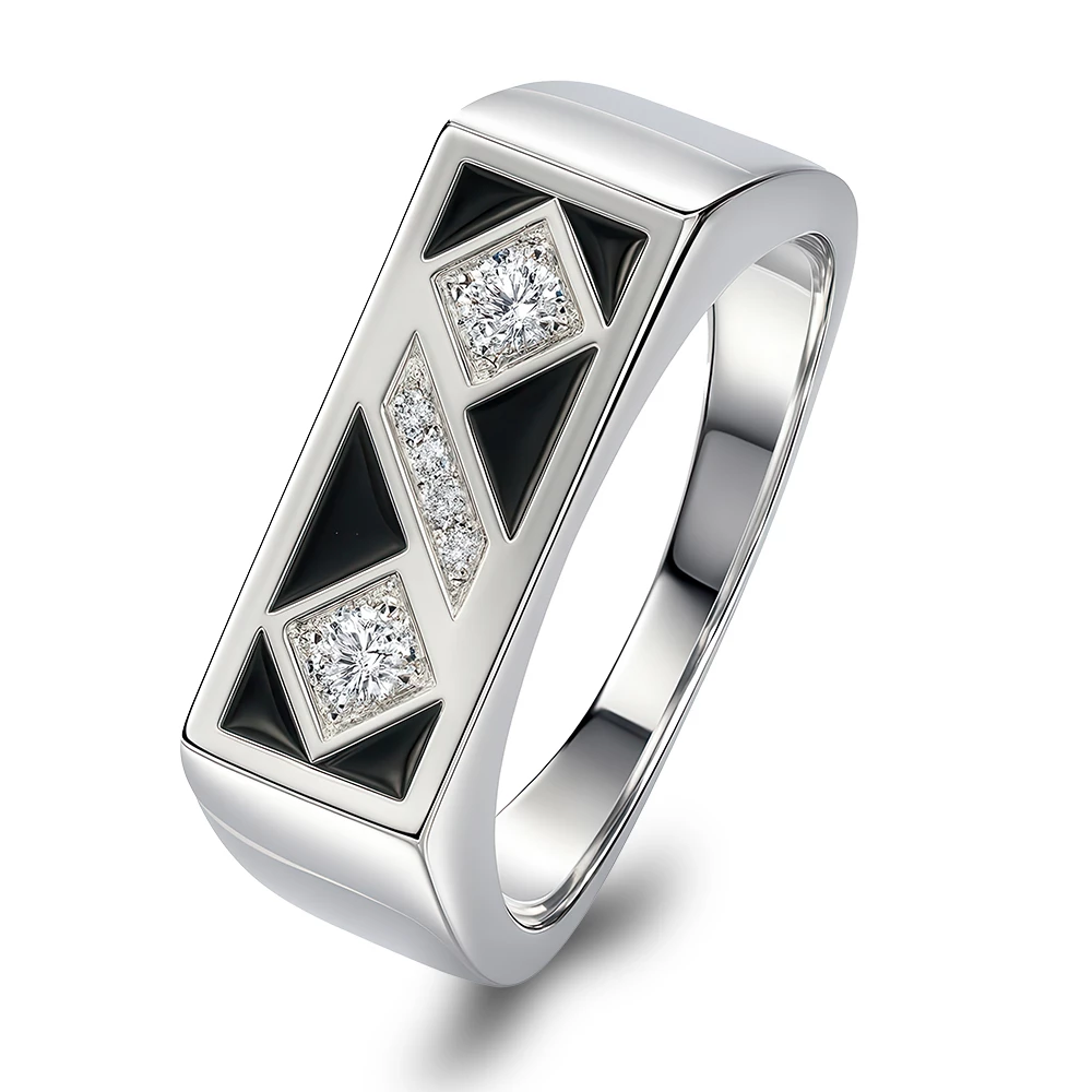 Кольцо с фианитами из серебра 925 пробы