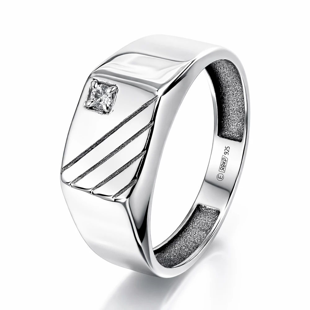 Кольцо с фианитом из серебра 925 пробы