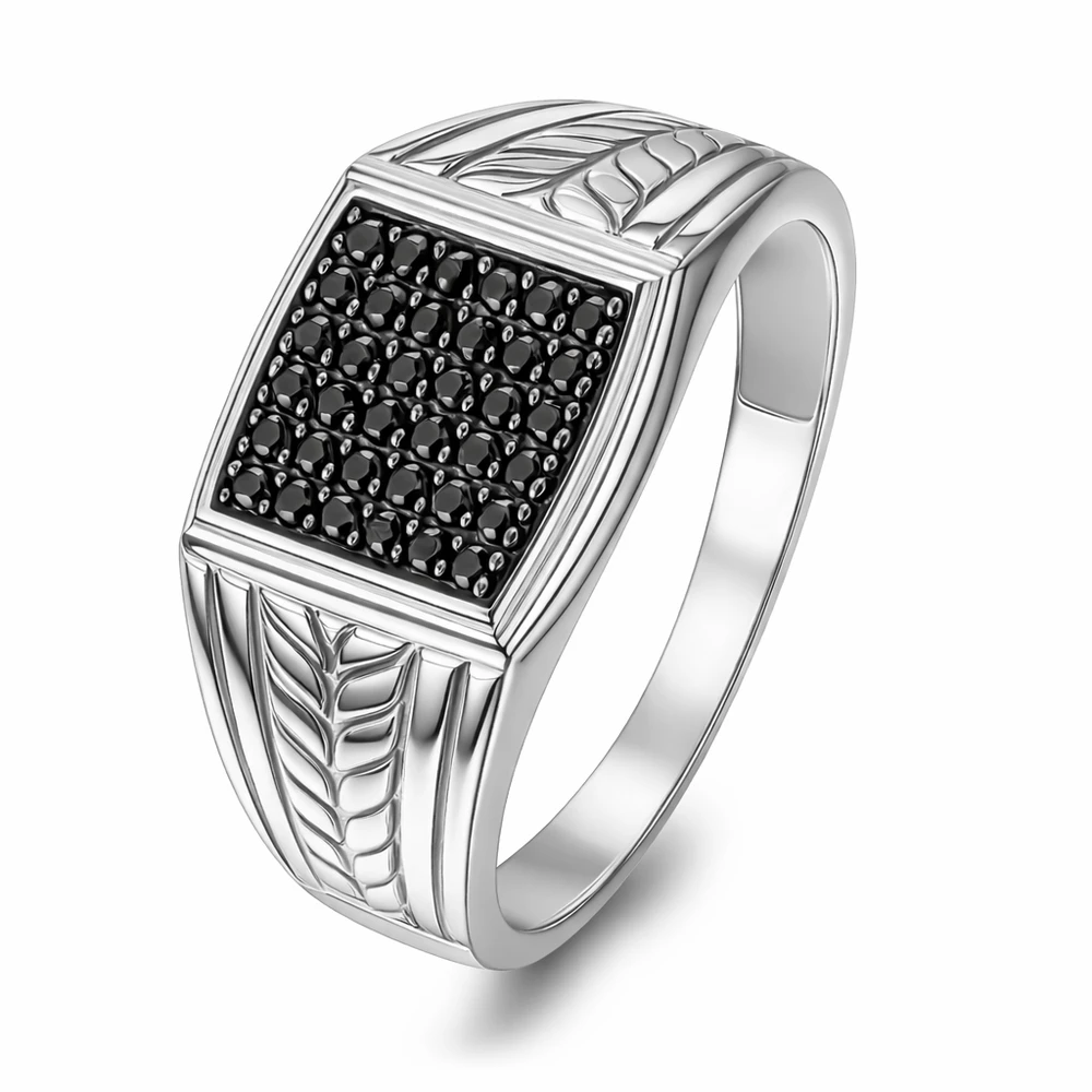 Кольцо с фианитом из серебра 925 пробы