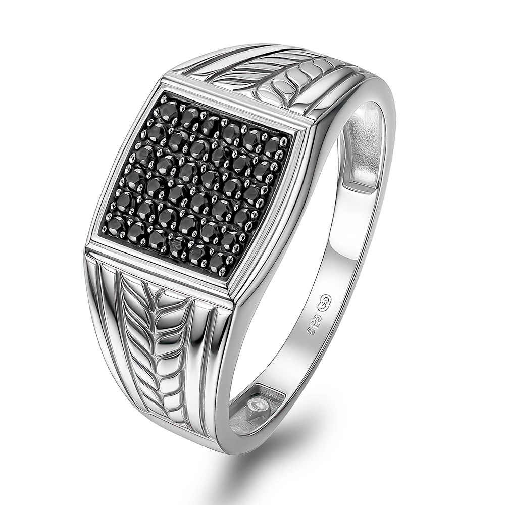 Кольцо с фианитом из серебра 925 пробы