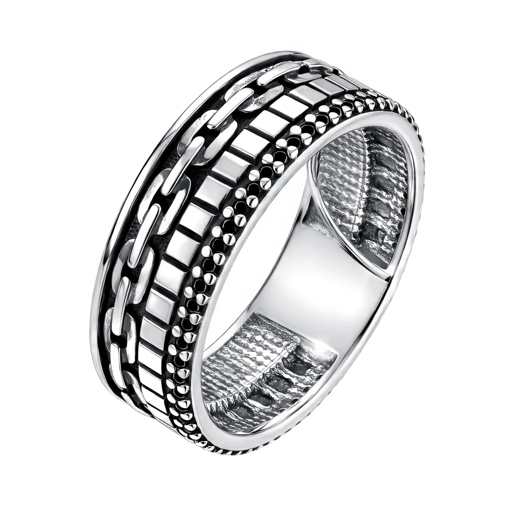 Кольцо с фианитами из серебра 925 пробы