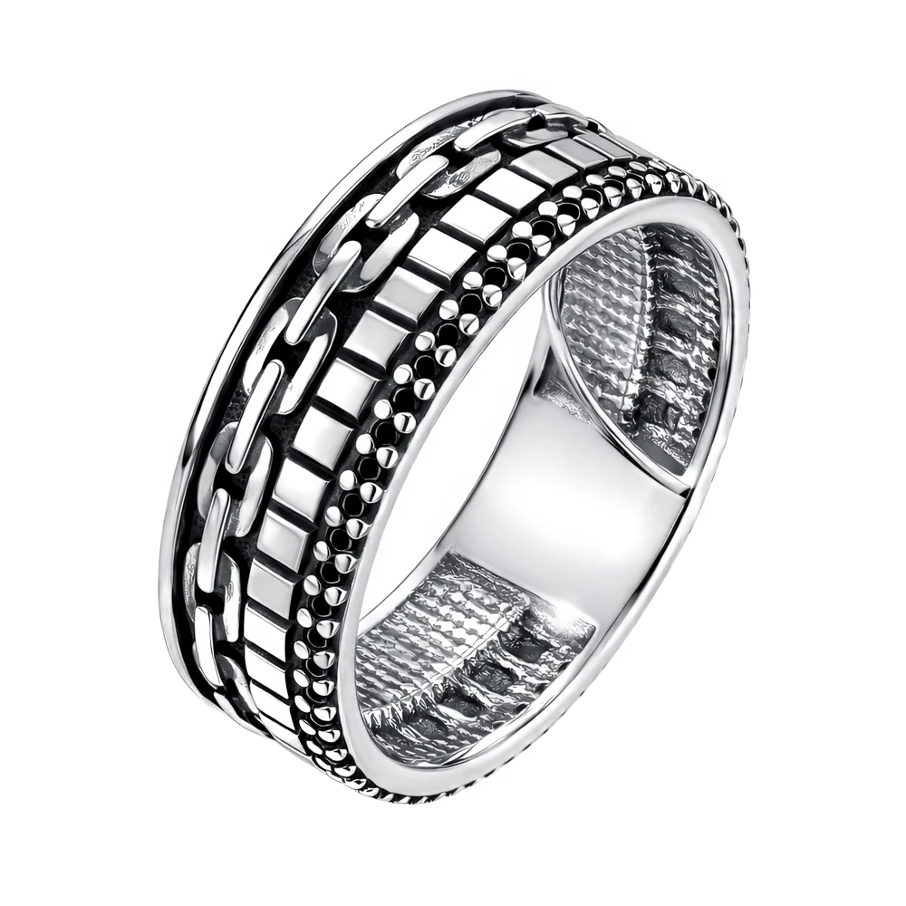 Кольцо с фианитами из серебра 925 пробы