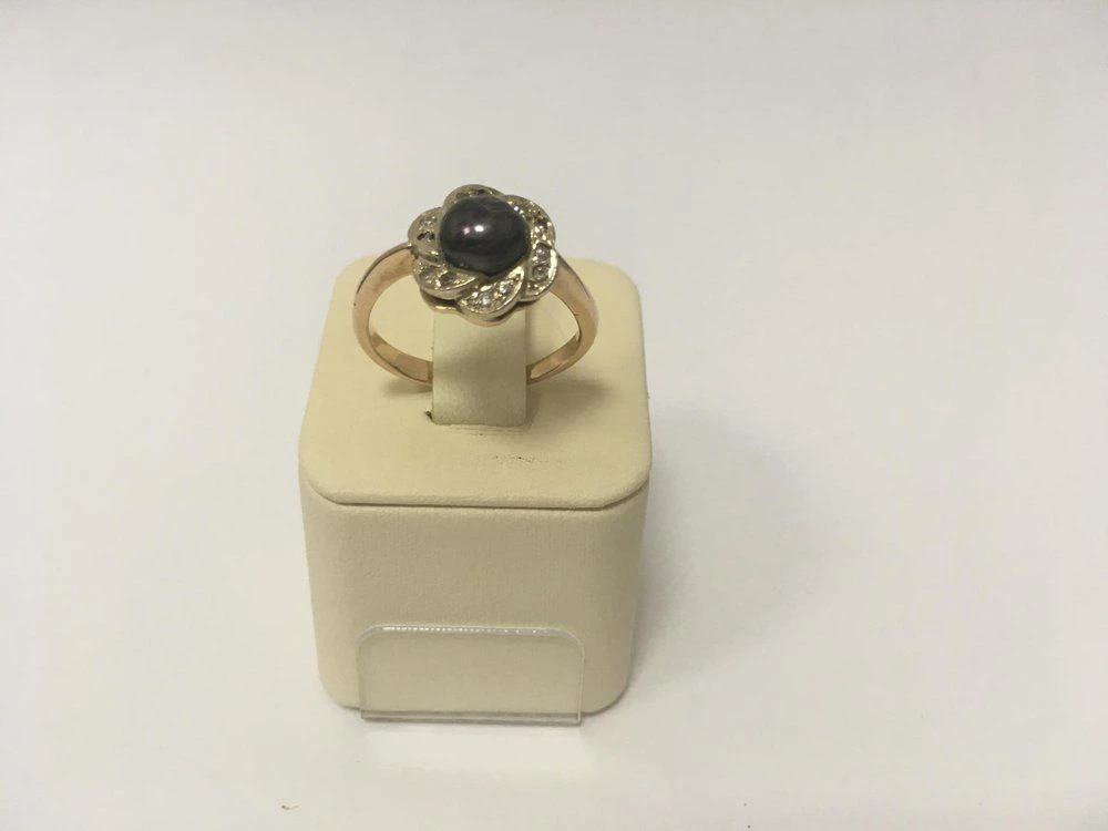 Кольцо с бриллиантом из красного золота 585 пробы 1