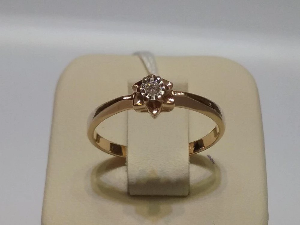 Кольцо с бриллиантом из красного золота 585 пробы 1