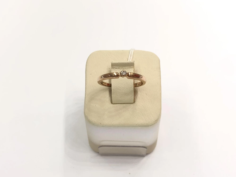 Кольцо с бриллиантом из красного золота 585 пробы 1