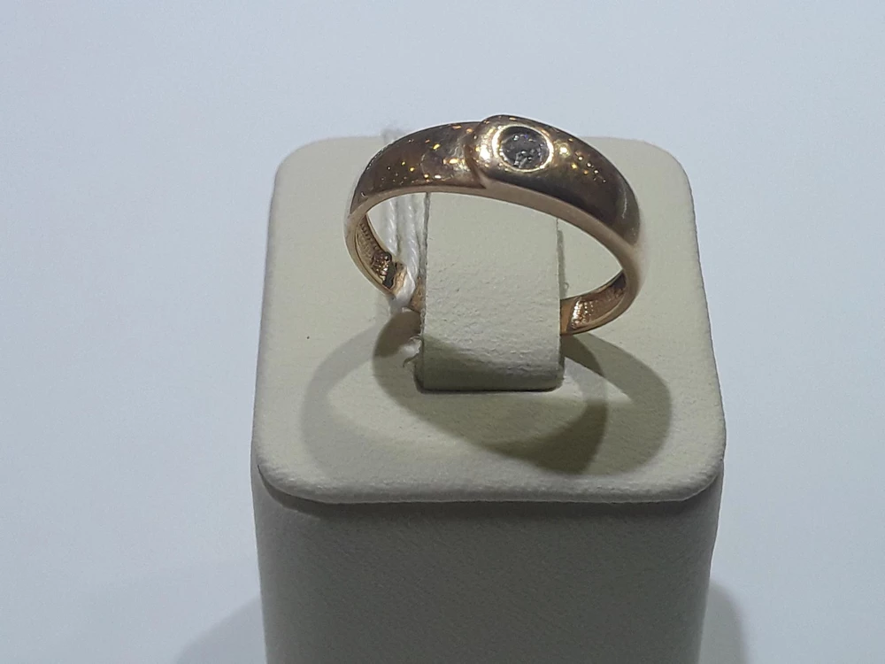 Кольцо с бриллиантом из красного золота 585 пробы 1