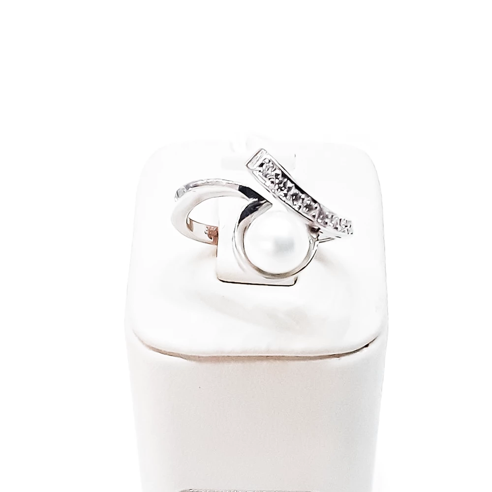 Кольцо с бриллиантом из белого золота 585 пробы 1