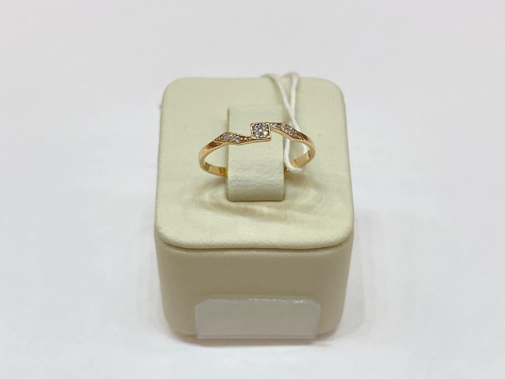 Кольцо с фианитом из красного золота 585 пробы