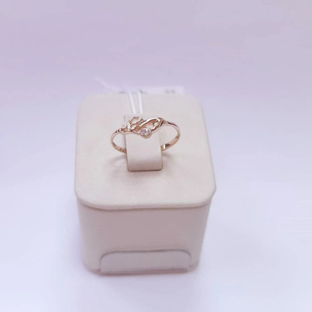 Кольцо с фианитом из красного золота 585 пробы