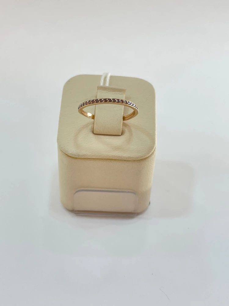 Кольцо с фианитом из красного золота 585 пробы Кольцо с фианитом из красного золота 585 пробы