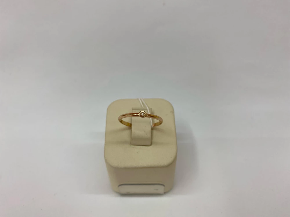 Кольцо с фианитом из красного золота 585 пробы