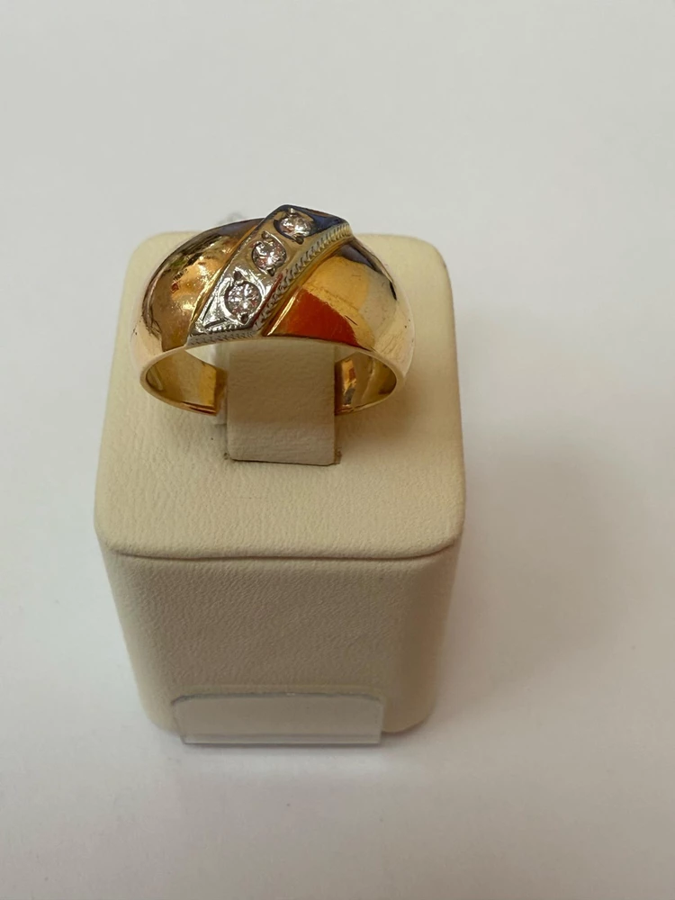 Кольцо с бриллиантом из красного золота 583 пробы