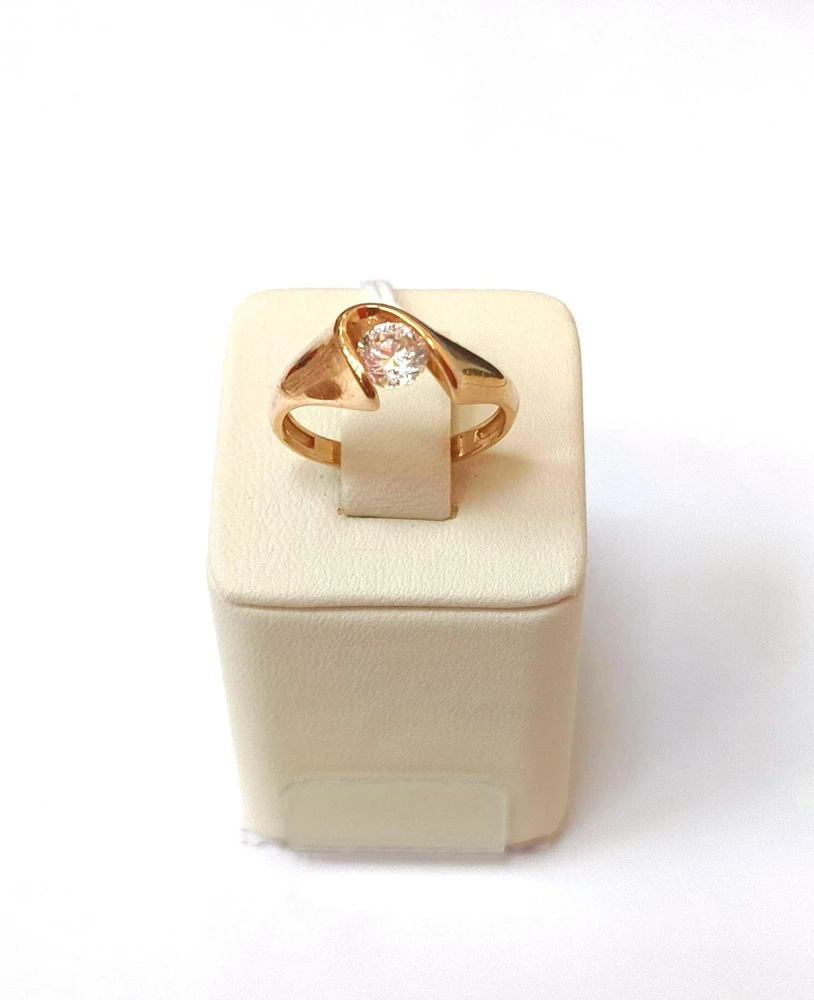 Кольцо с фианитом из красного золота 585 пробы