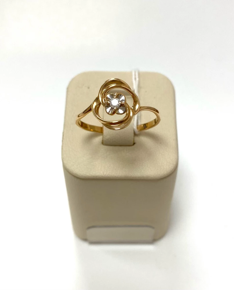 Кольцо с бриллиантом из красного золота 585 пробы