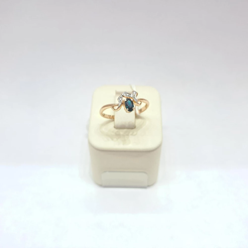 Кольцо с ситаллом из красного золота 585 пробы Кольцо с ситаллом из красного золота 585 пробы