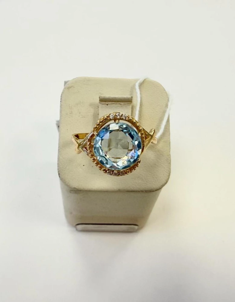 Кольцо с топазом из красного золота 585 пробы