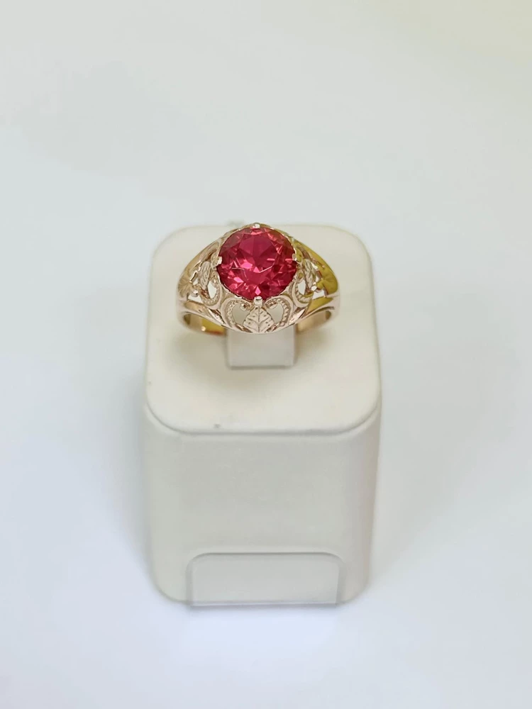 Кольцо с фианитом из красного золота 583 пробы