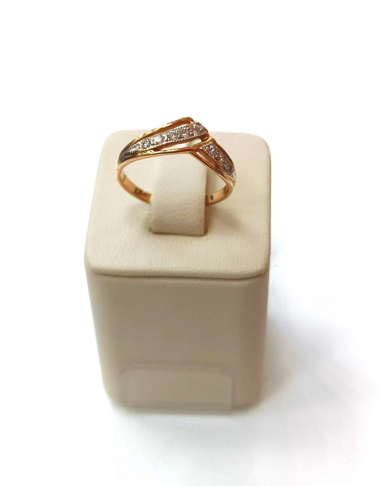 Кольцо с фианитом из красного золота 585 пробы