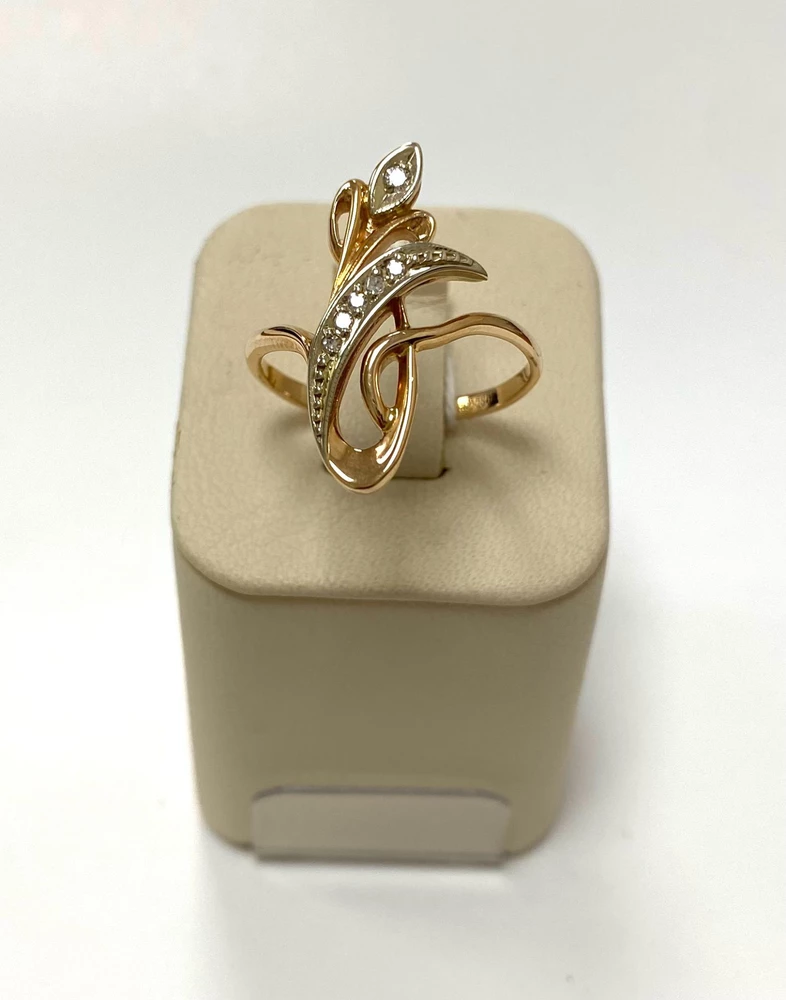 Кольцо с бриллиантом из красного золота 585 пробы